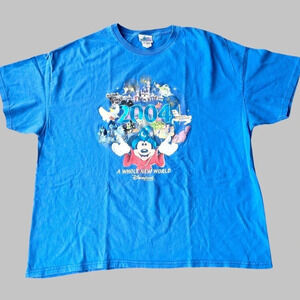Vintage 2004 Disneyland  World Short Sleeve Tee